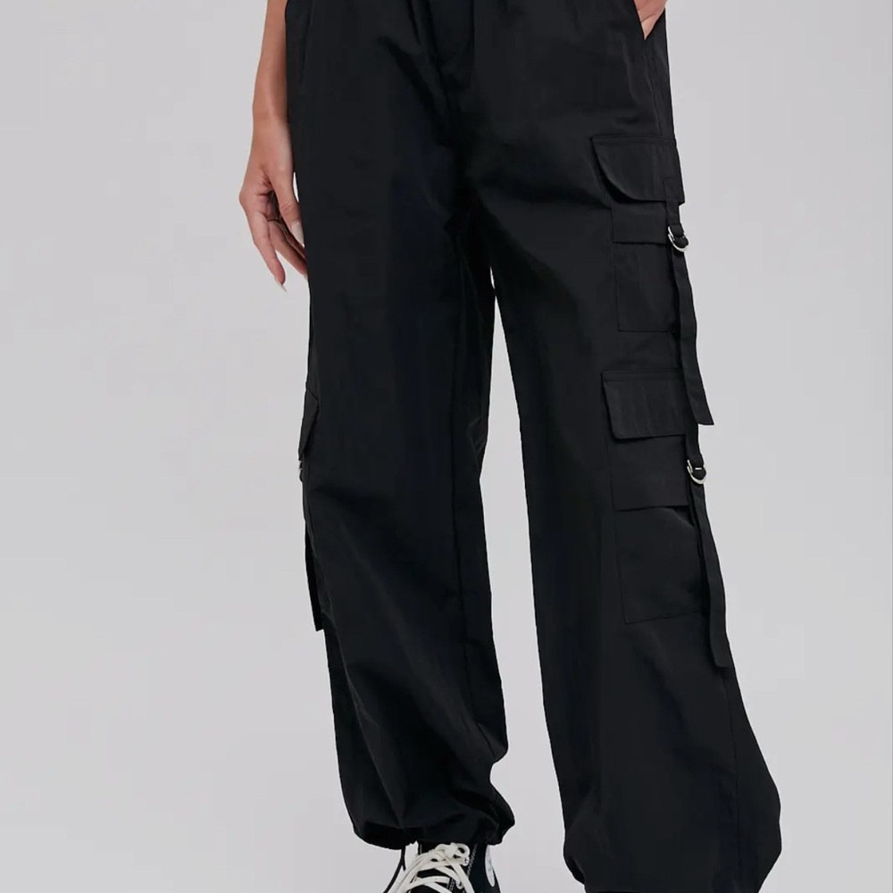 Elegant Black Wide Leg Cargo Pants